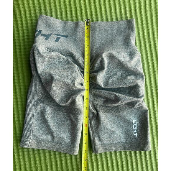 ECHT Arise Scrunch Green Legging Athletic Shorts Size Medium Gym Wear - Picture 7 of 10